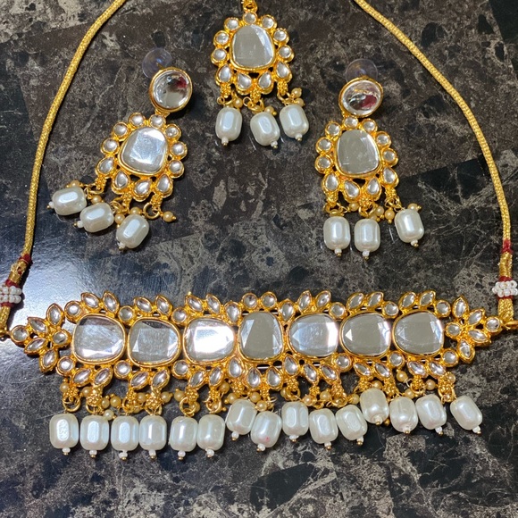 Gold Plated choker necklace set - Picture 11 of 14